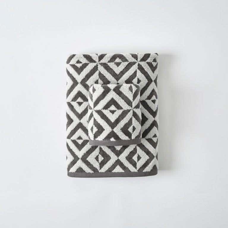 Hampton Towel - Charcoal Ivory