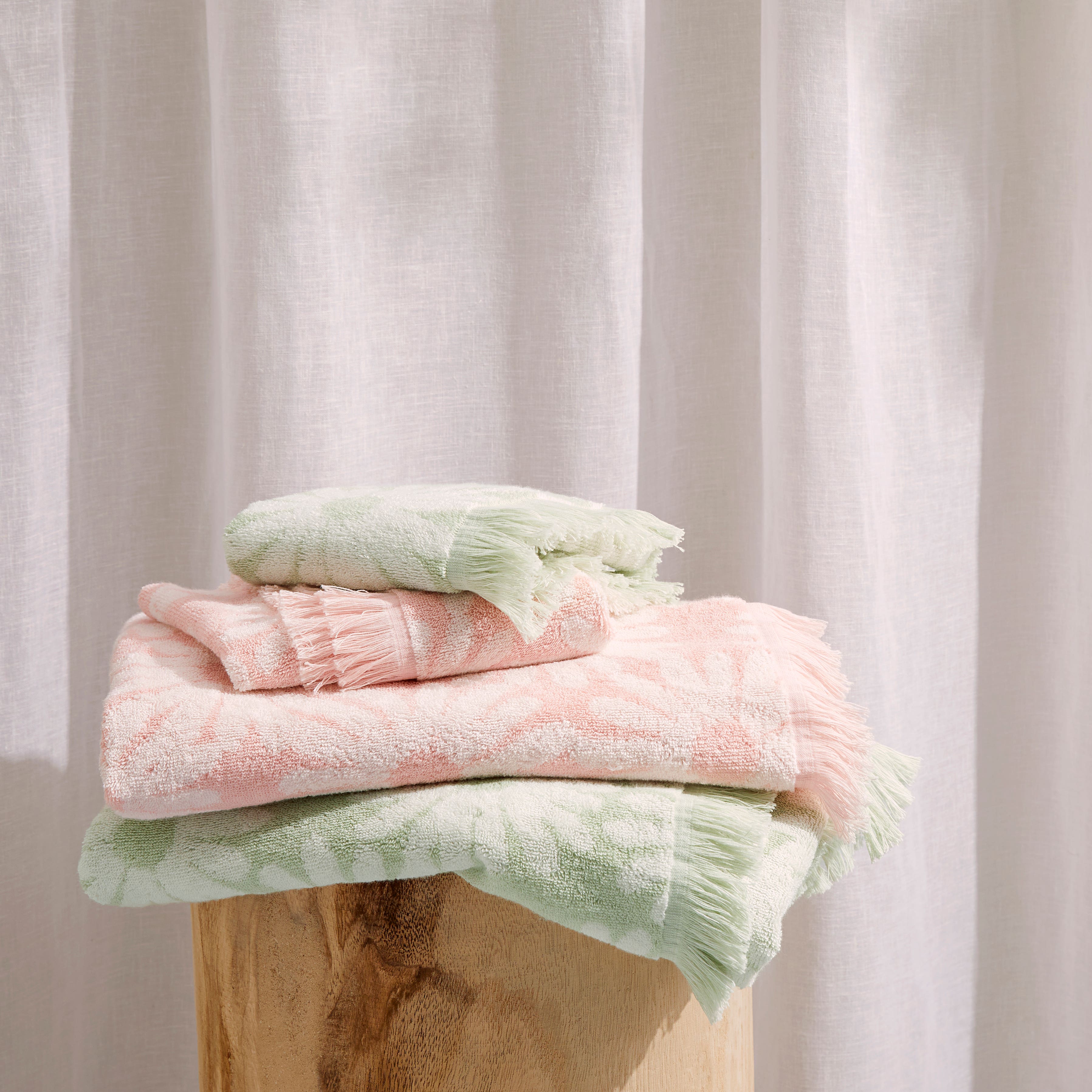 Daisy Towel - Mint